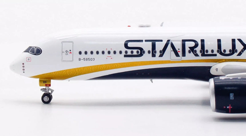 Aviation400 STARLUX Airlines Airbus A350-941 B-58503 (with detachable gear) 1/400 Scale
