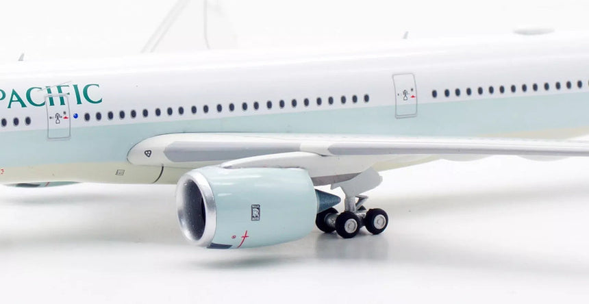 Aviation400 Cathay Pacific Airbus A350-941 B-LRS (with detachable gear) 1/400 Aircraft Scale Model