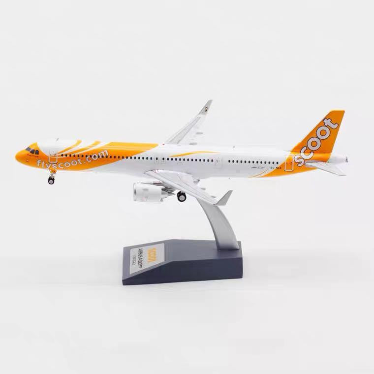 Aviation200 Scoot Airbus A321NEO 9V-NCA (with Stand) 1/200 Scale