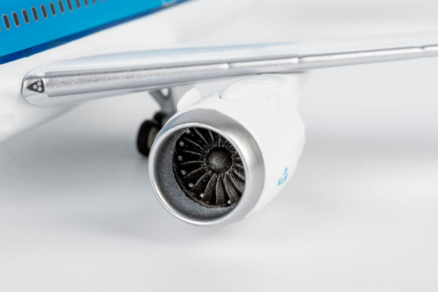 NG Models KLM Royal Dutch Airlines (revised current colors; named "Dahlia") Boeing 787-9 Dreamliner PH-BHE 1/400 Aircraft Scale Model