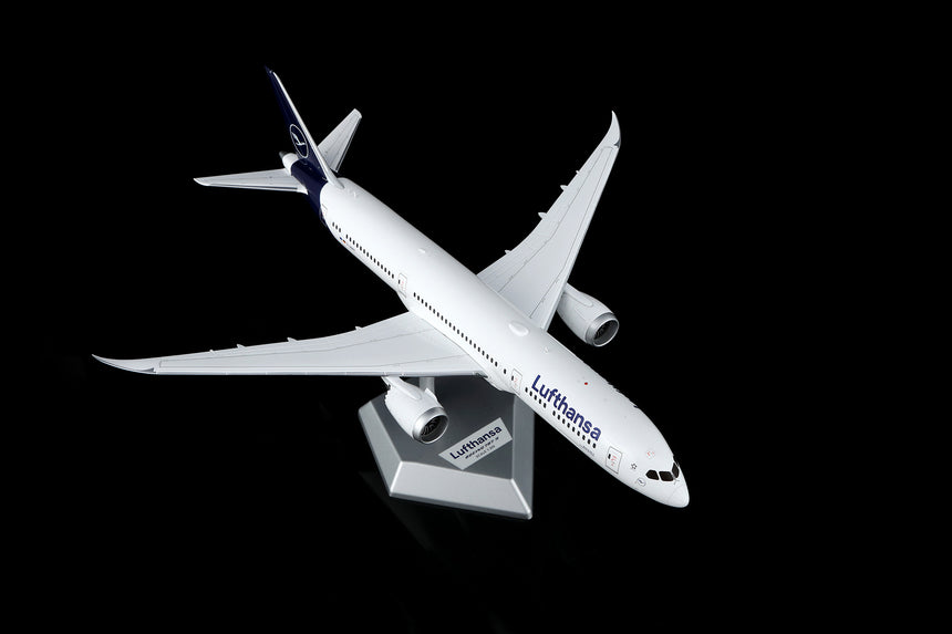 SQ Wings Lufthansa Boeing 787-9 D-ABPF 1/200 Scale Model