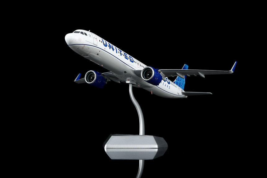 SQ Wings United Airlines Airbus A321neo N44550 1/200 Scale Model