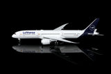 SQ Wings Lufthansa Boeing 787-9 D-ABPF 1/200 Scale Model