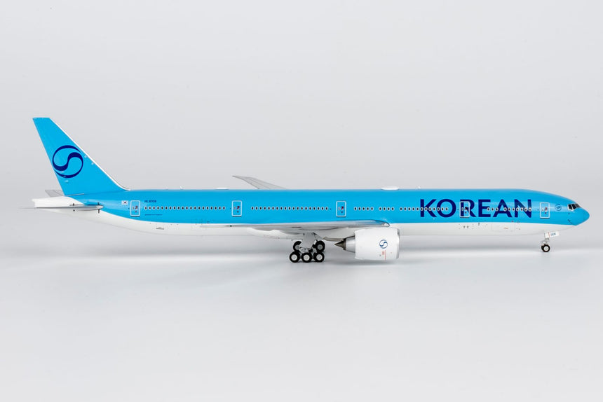 NG Models Korean Air (Korean Air's first 777-300ER in 2025's livery) Boeing 777-300ER HL8008 1/400 Aircraft Scale Model