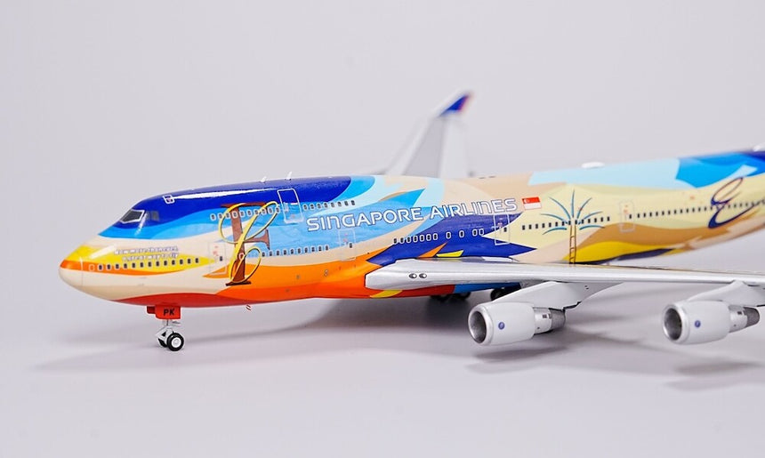 HX Models Singapore Airlines Boeing 747-400 9V-SPK "Tropical" Standard Version 1/400 Aircraft Scale Model