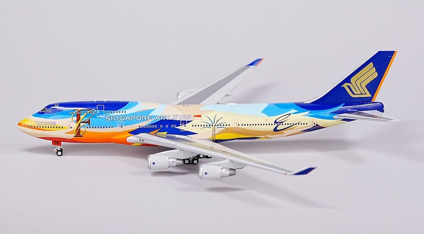 HX Models Singapore Airlines Boeing 747-400 9V-SPK "Tropical" Standard Version 1/400 Aircraft Scale Model