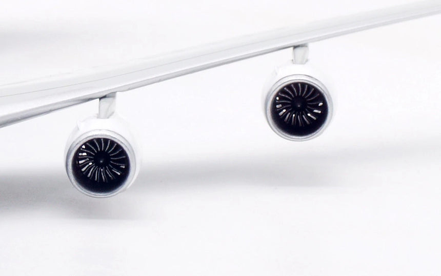 HX Models Boeing Company B747-8 Blue "House livery" 1/400 Aircraft Scale Model