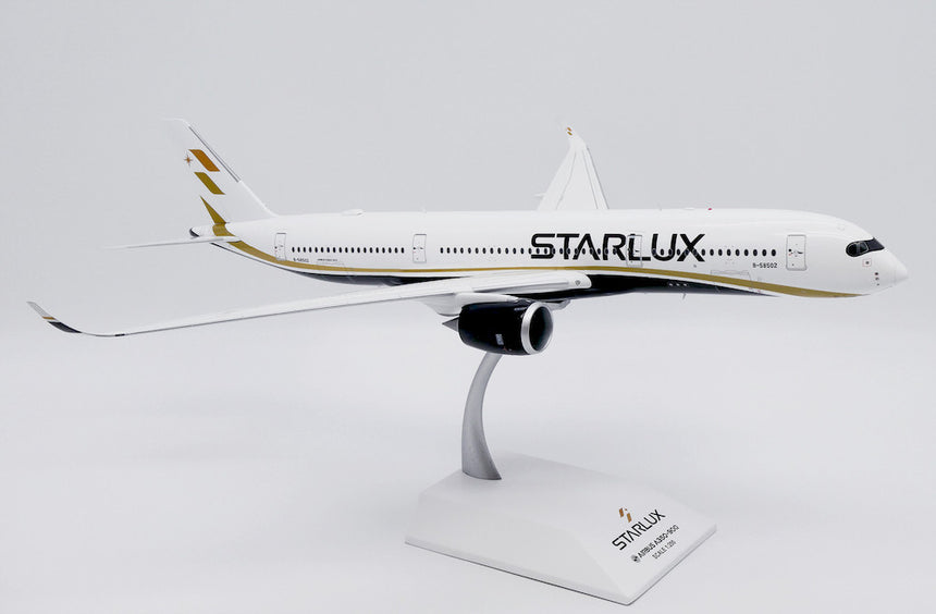 JC Wings Starlux Airlines Airbus A350-900XWB (B-58502) 1/200 Scale