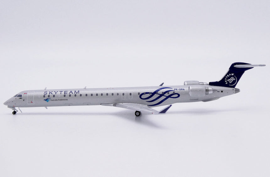 JC Wings Garuda Indonesia Bombardier CRJ-1000ER "Skyteam" (PK-GRA) 1/400 Scale