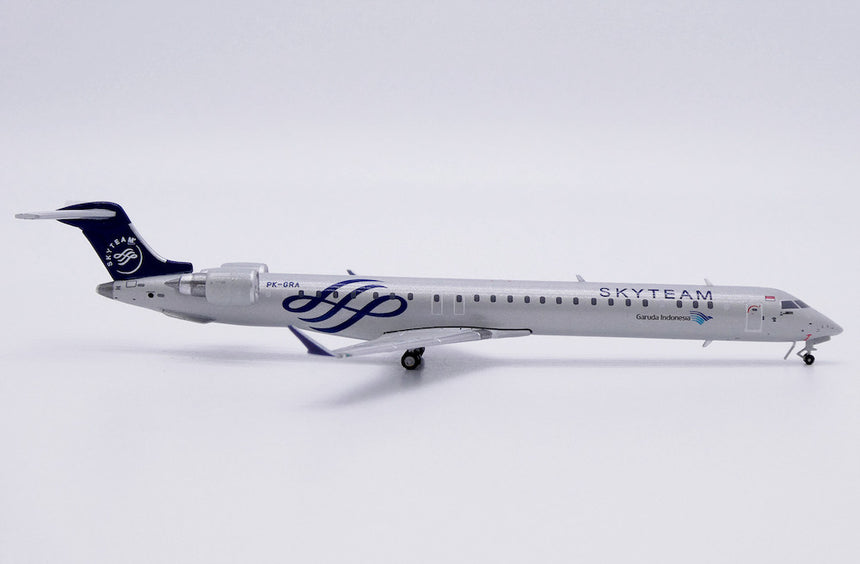 JC Wings Garuda Indonesia Bombardier CRJ-1000ER "Skyteam" (PK-GRA) 1/400 Scale