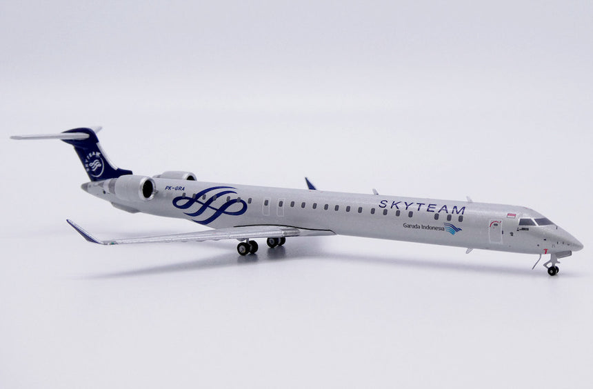 JC Wings Garuda Indonesia Bombardier CRJ-1000ER "Skyteam" (PK-GRA) 1/400 Scale