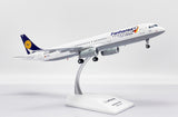 JC Wings Lufthansa Airbus A321 (D-AIDG) "Fanhansa" 1/200 Aircraft Scale Model