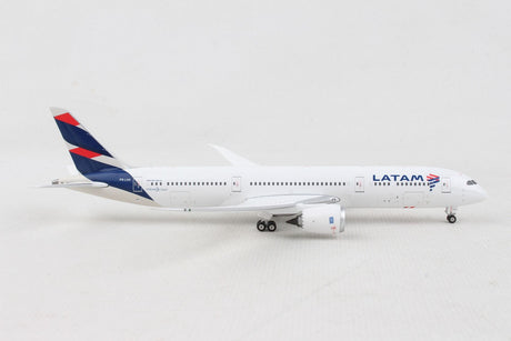 Phoenix Latam Boeing 787-9 PS-LAA 1/400 Scale