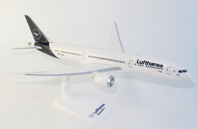 Lufthansa Snap-fit Boeing 787-9 1/200 Snap-fit model