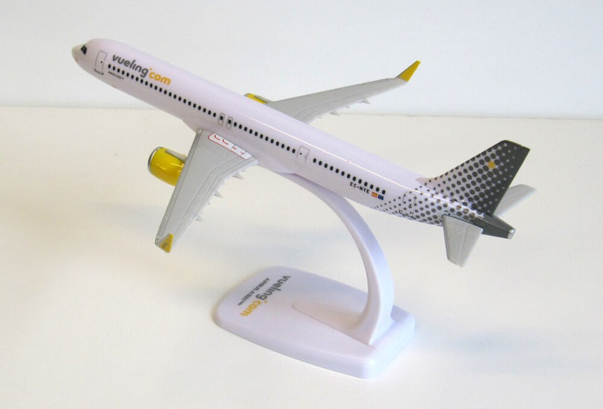 PPC Models Vueling Airbus A321 NEO 1/200 Aircraft Scale Model