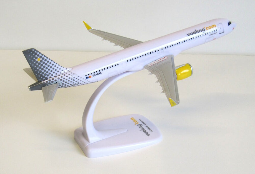 PPC Models Vueling Airbus A321 NEO 1/200 Aircraft Scale Model
