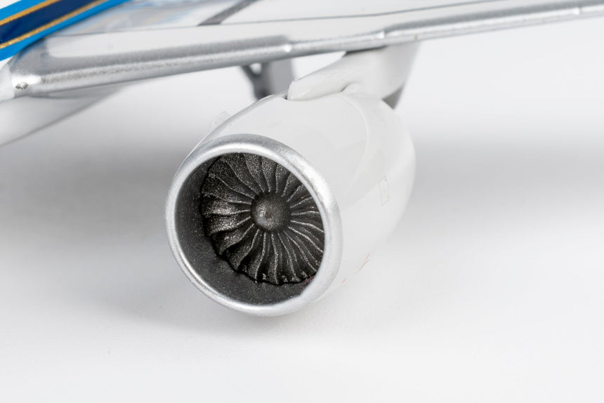 NG Models China Southern Airlines Boeing 777-300ER B-20DM 1/400 Aircraft Scale Model