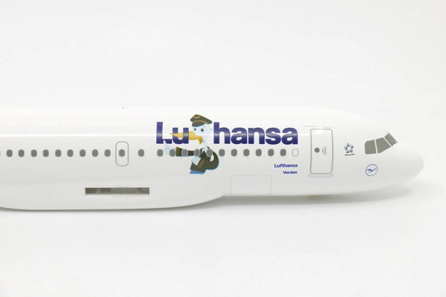 Hogan Lufthansa "Lu" Airbus A319 new livery D-AILU 1/200 Aircraft Scale Model