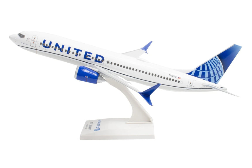 SkyMarks United Boeing B737Max8 1/130 Aircraft Scale Model