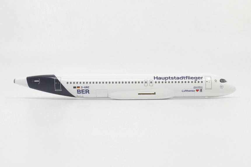 Hogan Lufthansa Airbus A320neo D-AINZ 1/200 Aircraft Scale Model