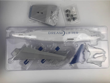 Hogan Dreamlifter Boeing 747-400LCF N780BA 1/200 Aircraft Scale Model