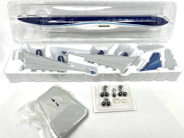 Hogan Azerbaijan Airlines Airbus A340-600 1/200 Aircraft Scale Model