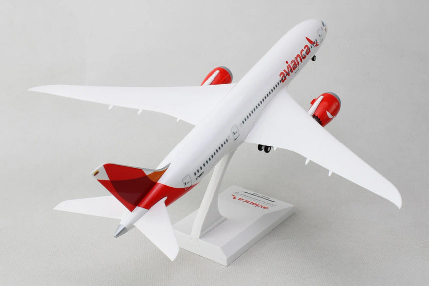 SkyMarks Avianca Boeing 787-8 W/Gear 2023 Livery 1/200 Aircraft Scale Model