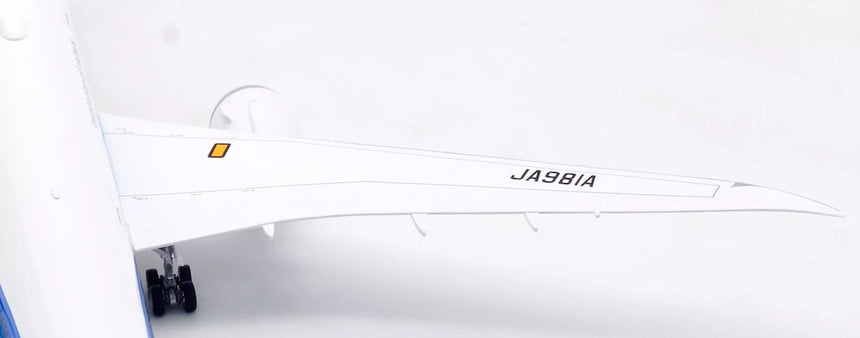 SQ Wings ANA Boeing B787-10 JA981A 1/200 Aircraft Scale Model