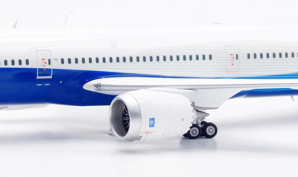 SQ Wings Boeing "House Color" Boeing B787-10 N528ZC 1/200 Scale