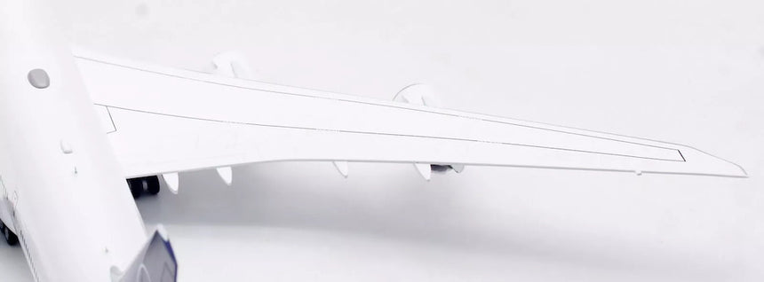 SQ Wings Lufthansa Boeing B747-8 D-ABYA 1/200 Aircraft Scale Model