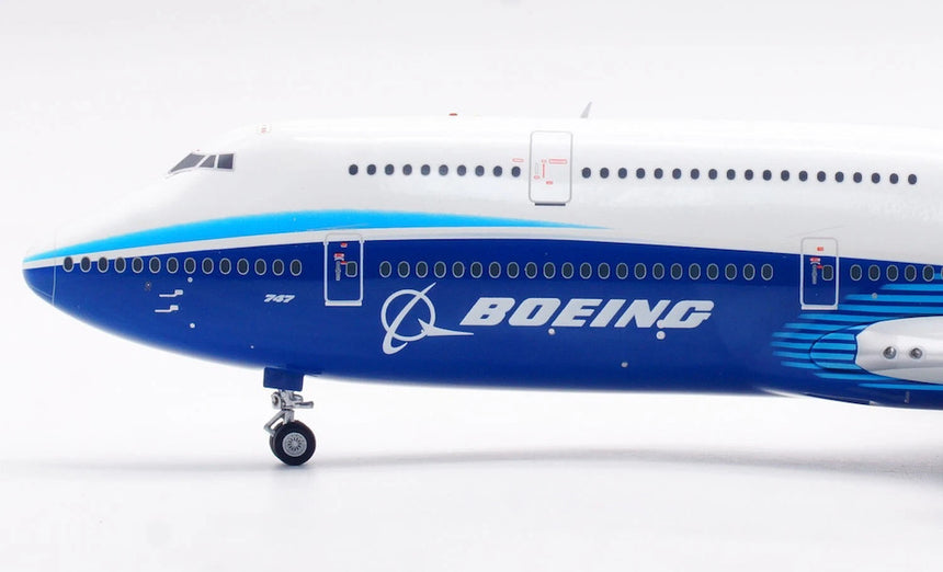 SQ Wings Boeing “House Dreamliner” Boeing B747-8 1/200 Aircraft Scale Model