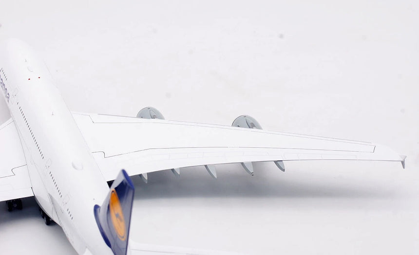 SQ Wings Lufthansa Airbus A380 D-AIMI 1/200 Scale