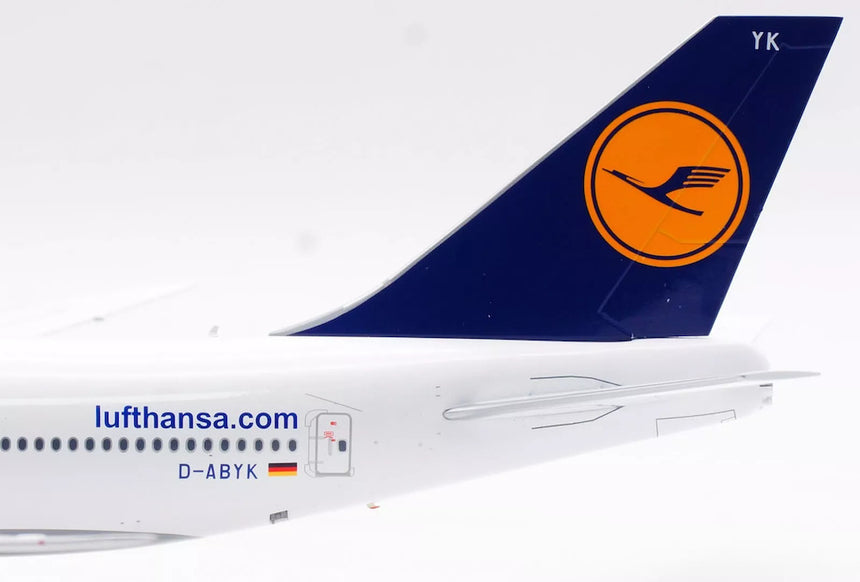 SQ Wings Lufthansa Boeing B747-8 "Siegerflieger" D-ABYK 1/200 Aircraft Scale Model