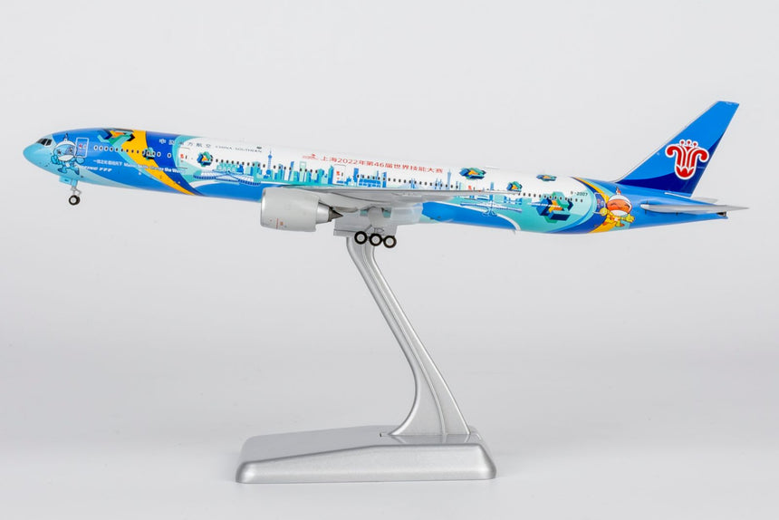 NG Models China Southern Airlines (WorldSkills Shanghai 2022 上海世赛号) Boeing 777-300ER B-2007 (ULTIMATE) 1/400 Aircraft Scale Model