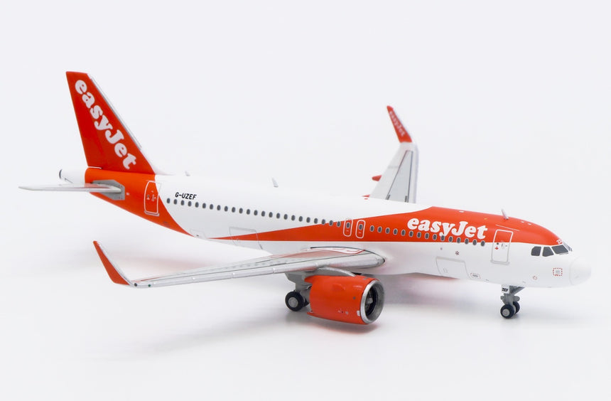 easyJet Airbus A320 G-UZEF 1/400 Aircraft Scale Model